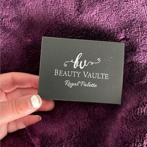 Beauty Vaulte Regal Palette